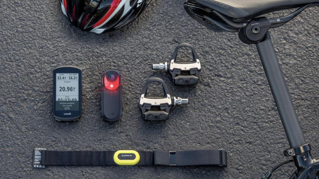 Radar Varia de Garmin con cámara y accesorios