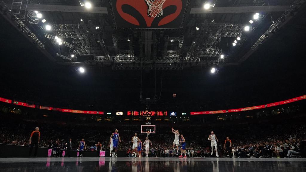 Gran Ambiente en el Stark Arena durante la final de la Euroliga entre el Real Madrid y Anadolu Efes