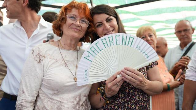 La candidata de Vox en Andalucía, Macarena Olona, en un acto público en Alhaurín de la Torre.