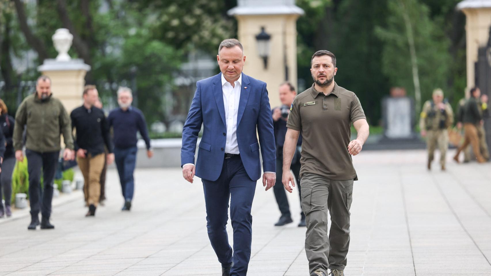 El presidente ucraniano, Volodimir Zelenski, junto a su homólogo polaco, Andrzej Duda, este domingo 22 de mayo en Kiev
