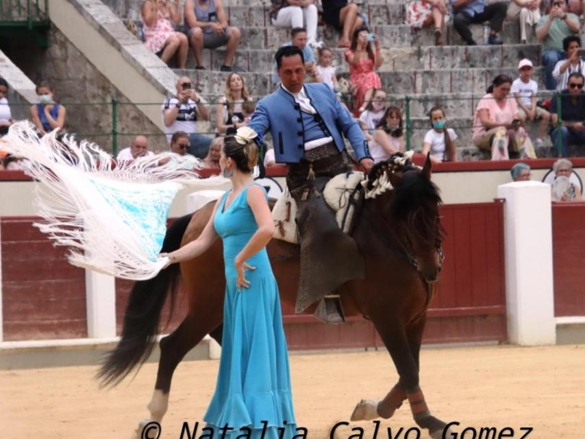 Soberbio espectáculo de caballos en la plaza de toros de Valladolid