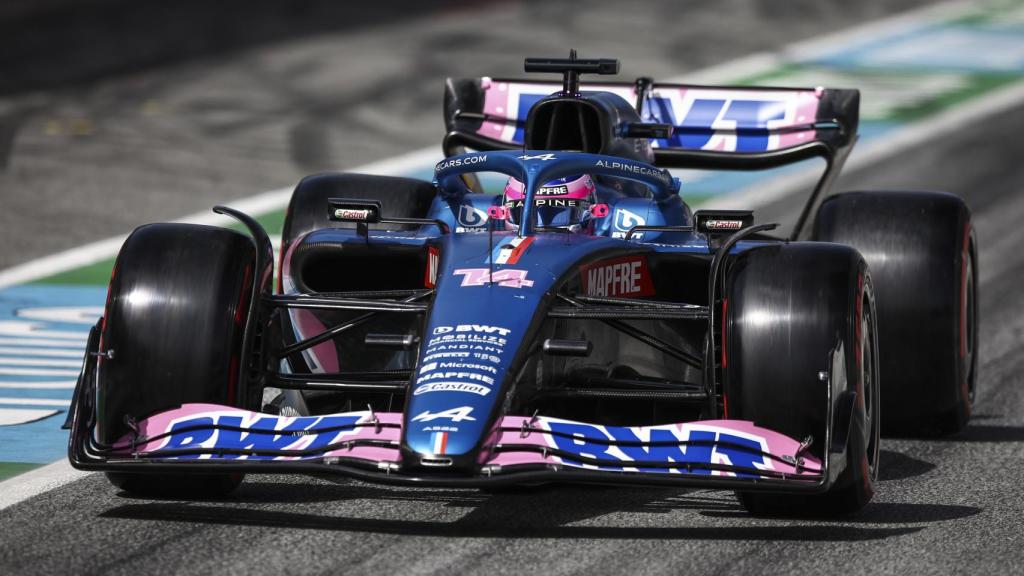 El Alpine de Fernando Alonso durante el Gran Premio de España de F1 2022