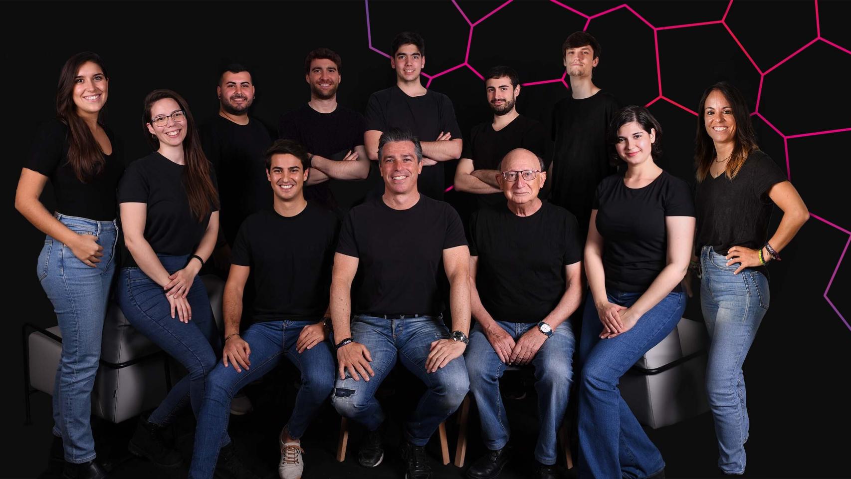 El equipo de OWO.