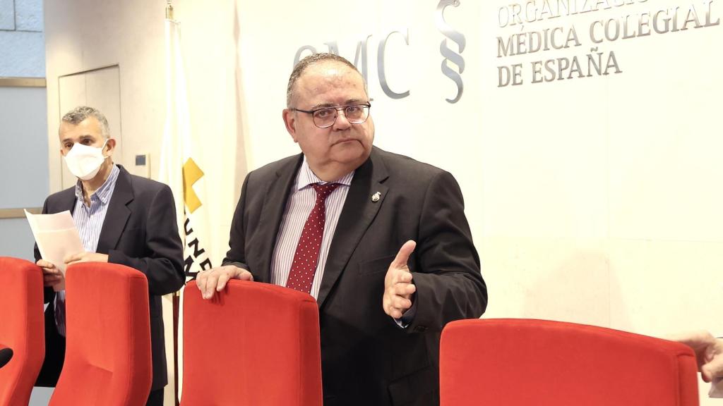 El consejero de Sanidad, Alejandro Vázquez, asiste a la jornada 'Gestión de la Cronicidad. Las enfermedades silenciosas', organizada por la Fundación Bamberg