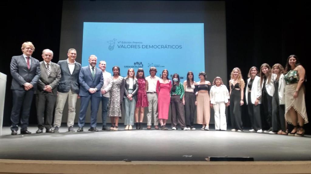 La democracia triunfa en un colegio vallisoletano