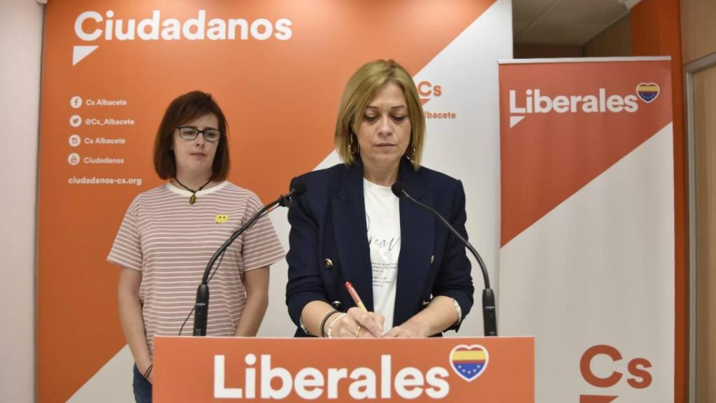 Rueda de prensa de Carmen Picazo y Elena Jaime.