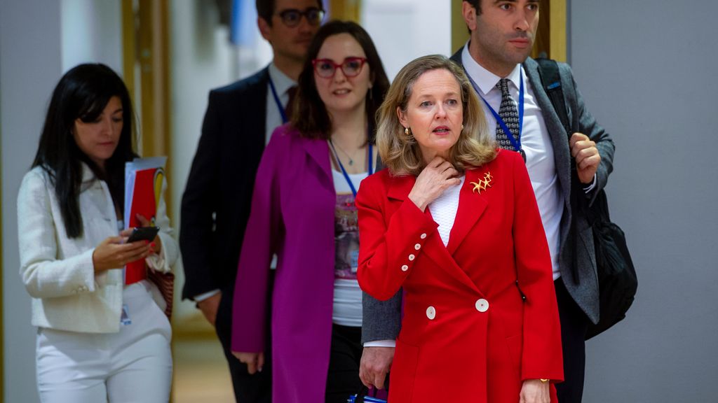 La vicepresidenta primera, Nadia Calviño, durante el Eurogrupo de este lunes