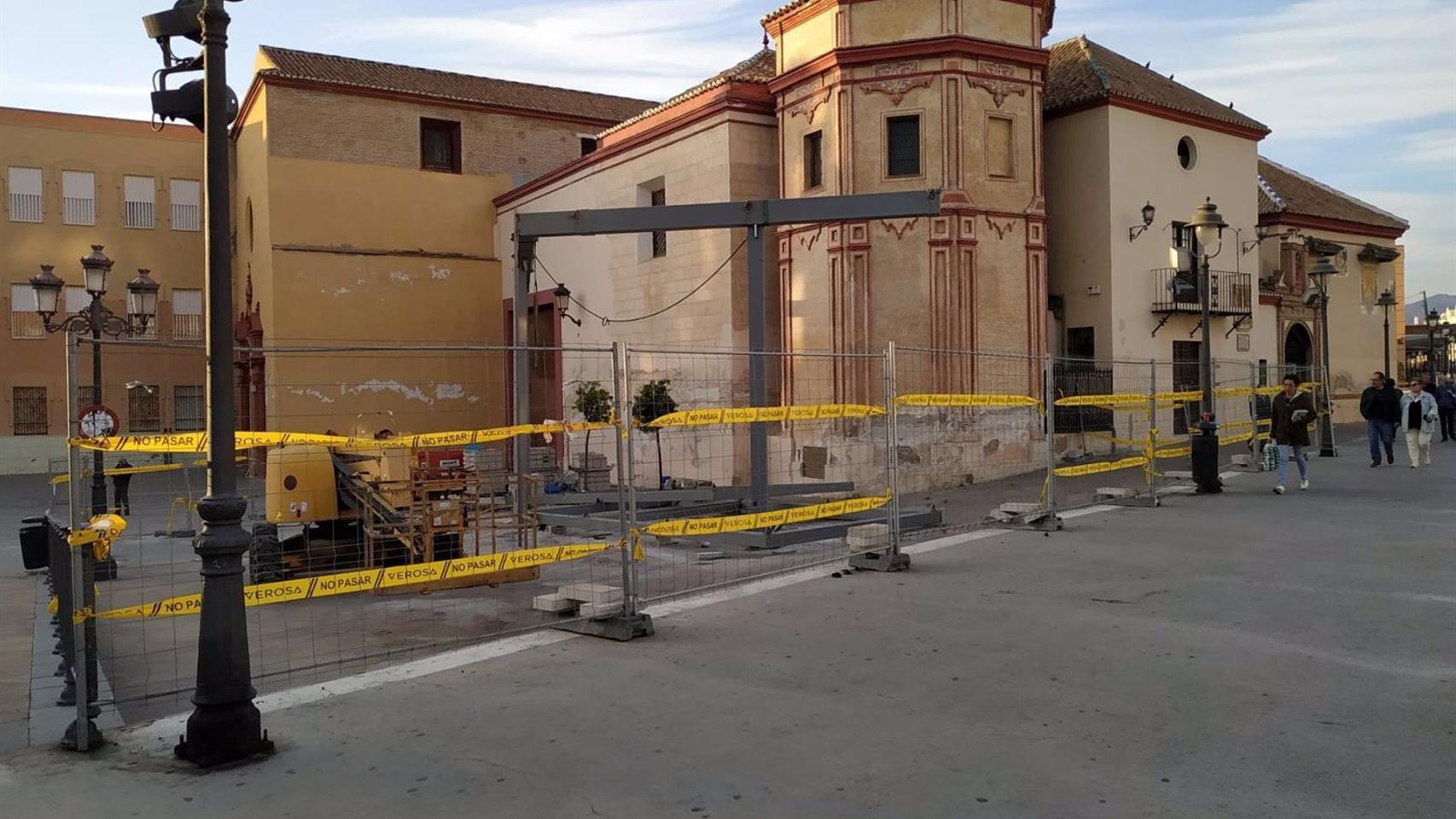 Obras de la pérgola de Santo Domingo.