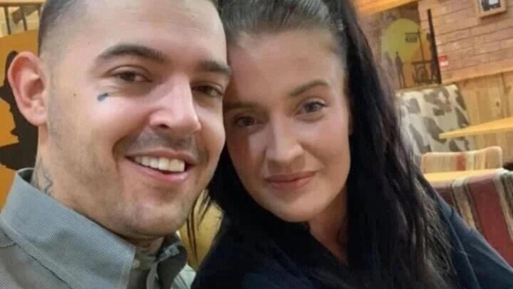 Tony y Lorna Garnett, la pareja divorciada que tiene dos hijas