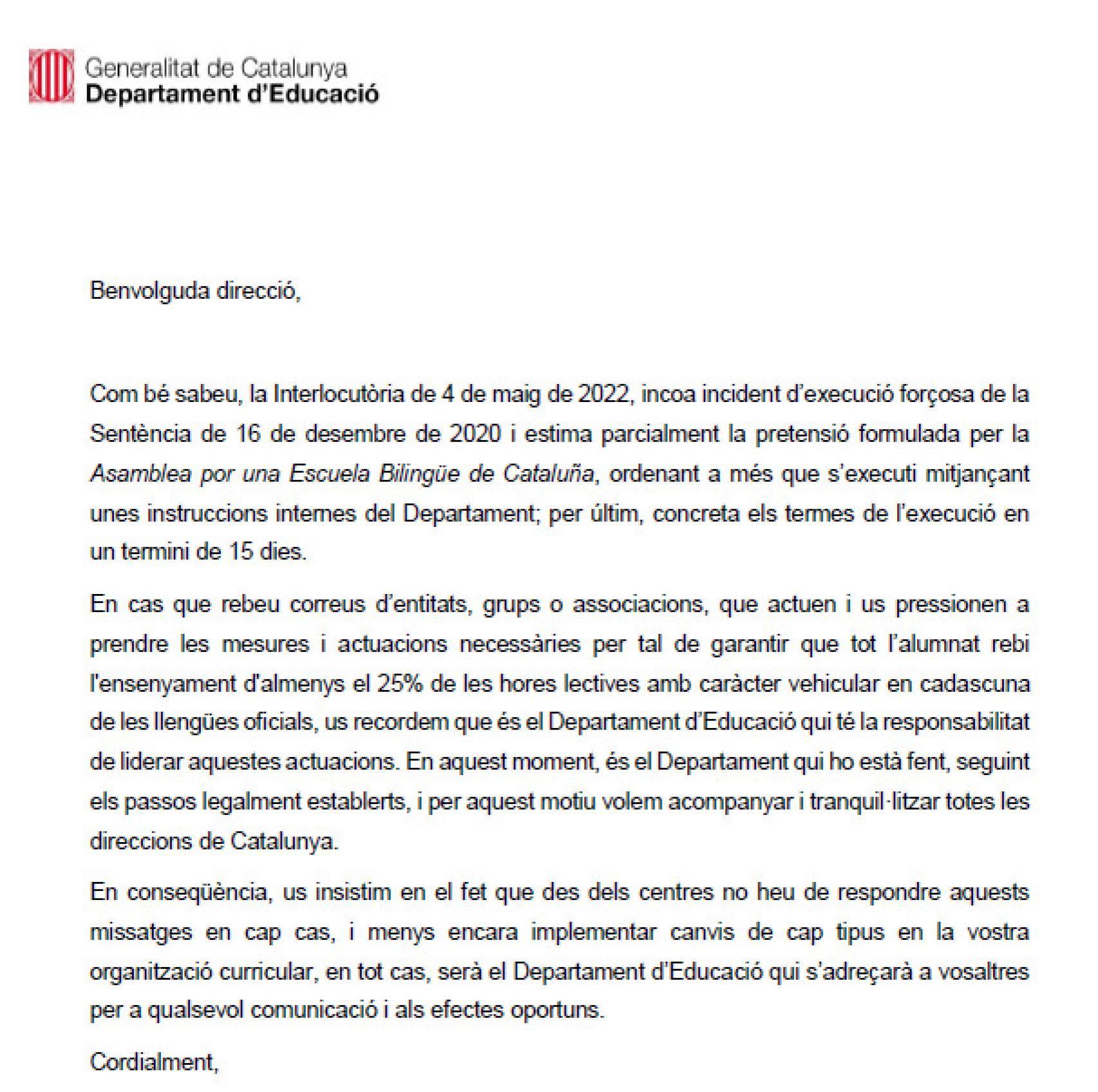 La circular remitida ayer por el conseller de Educación a los directores de centros educativos.