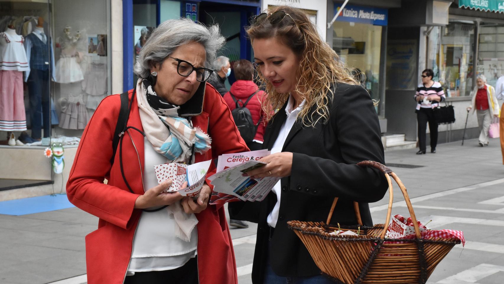 Alfândega da Fé endulza Zamora con sus deliciosas cerezas