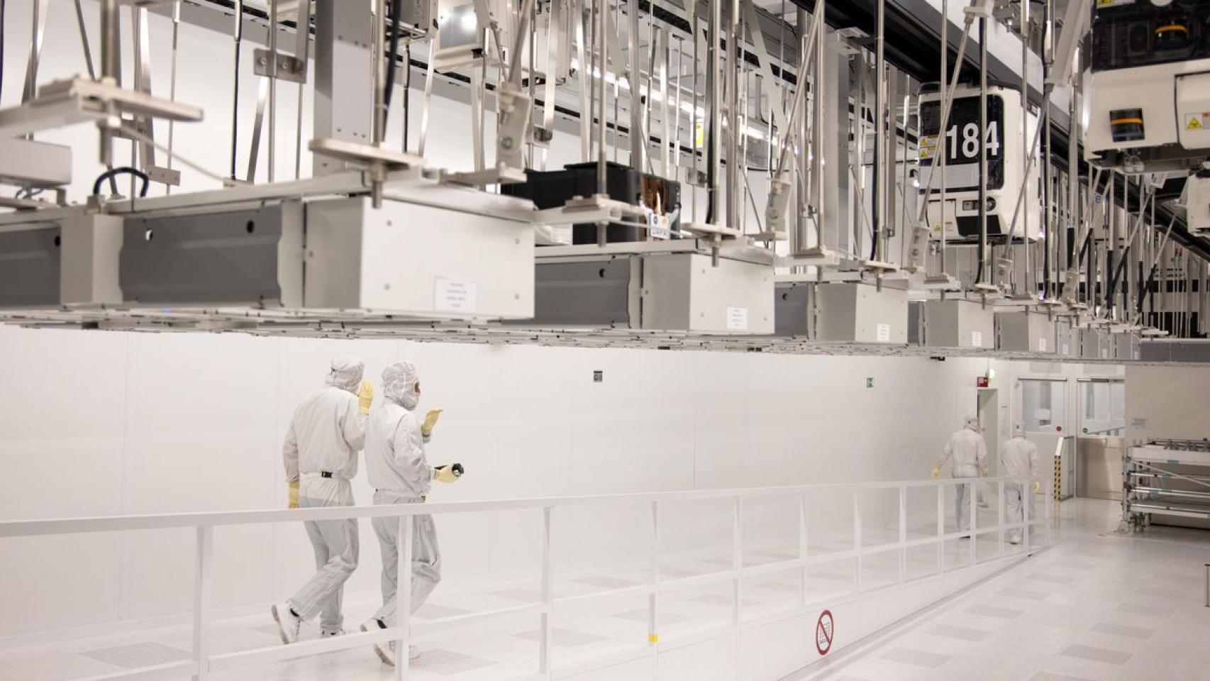 Imagen de una instalación de fabricación de semiconductores.