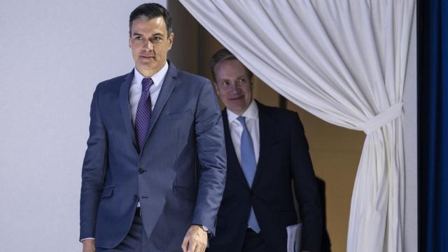 Pedro Sánchez junto a Borge Brende, presidente del Foro Económico Mundial de Davos.