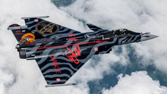 Caza Rogue Spartan involucrado en la colisión.