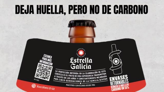 La etiqueta de Estrella Galicia con el nuevo sello.
