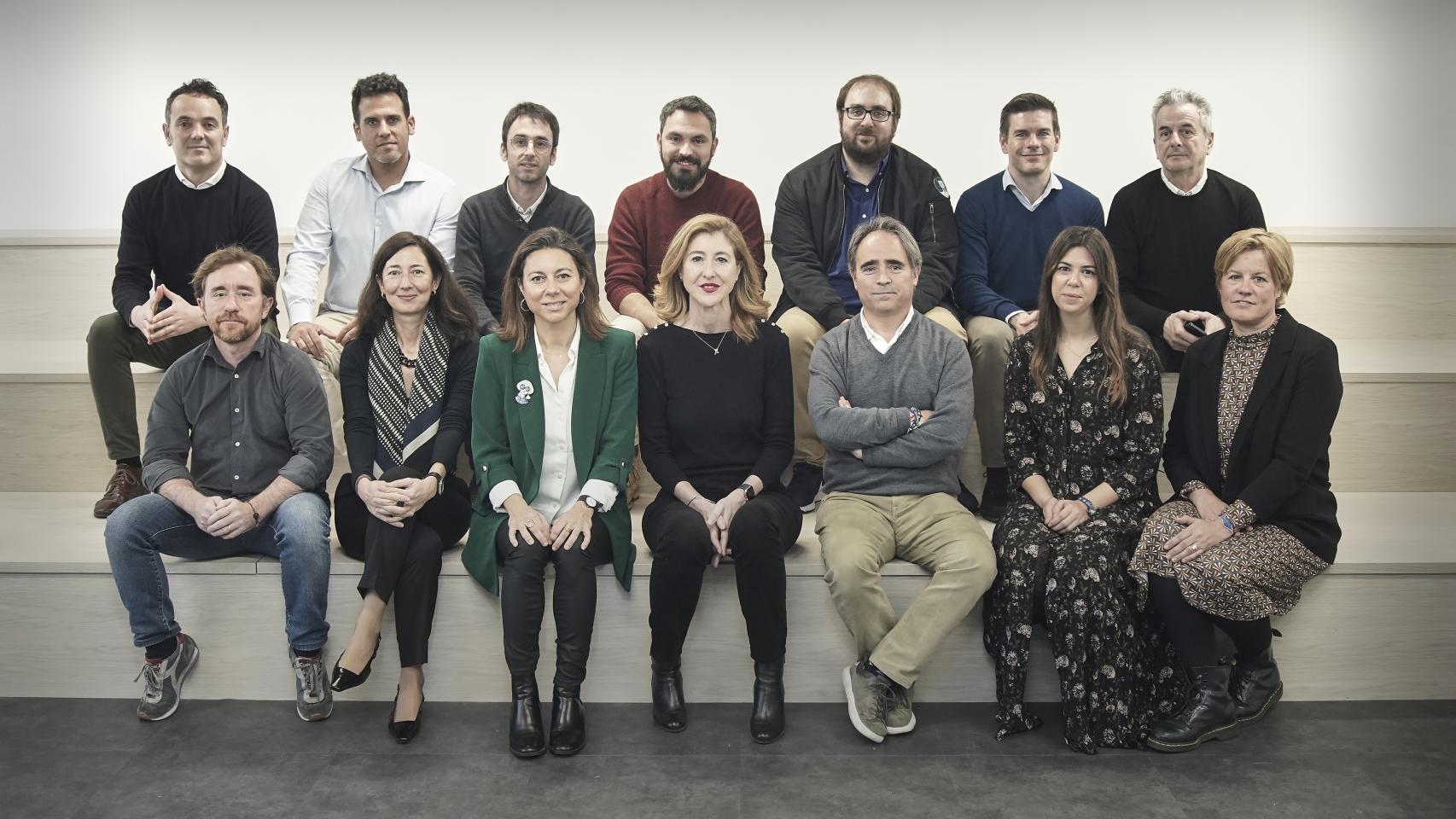 Imagen de representantes de EsTech en el momento de la constitución de la asociación en 2022.
