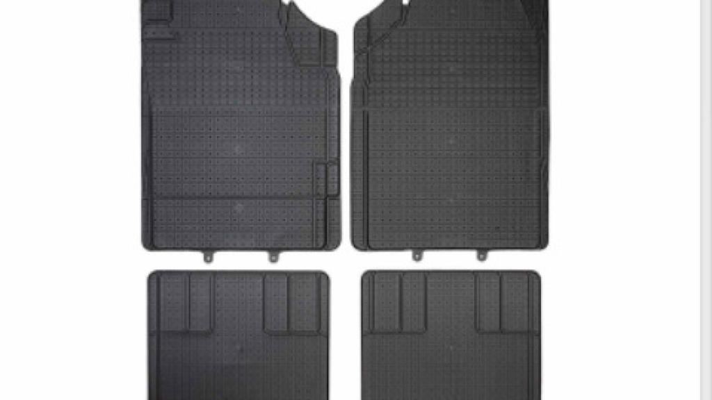 Set de alfombrillas universales para coche.