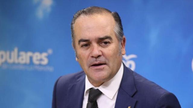 José Julián Gregorio.