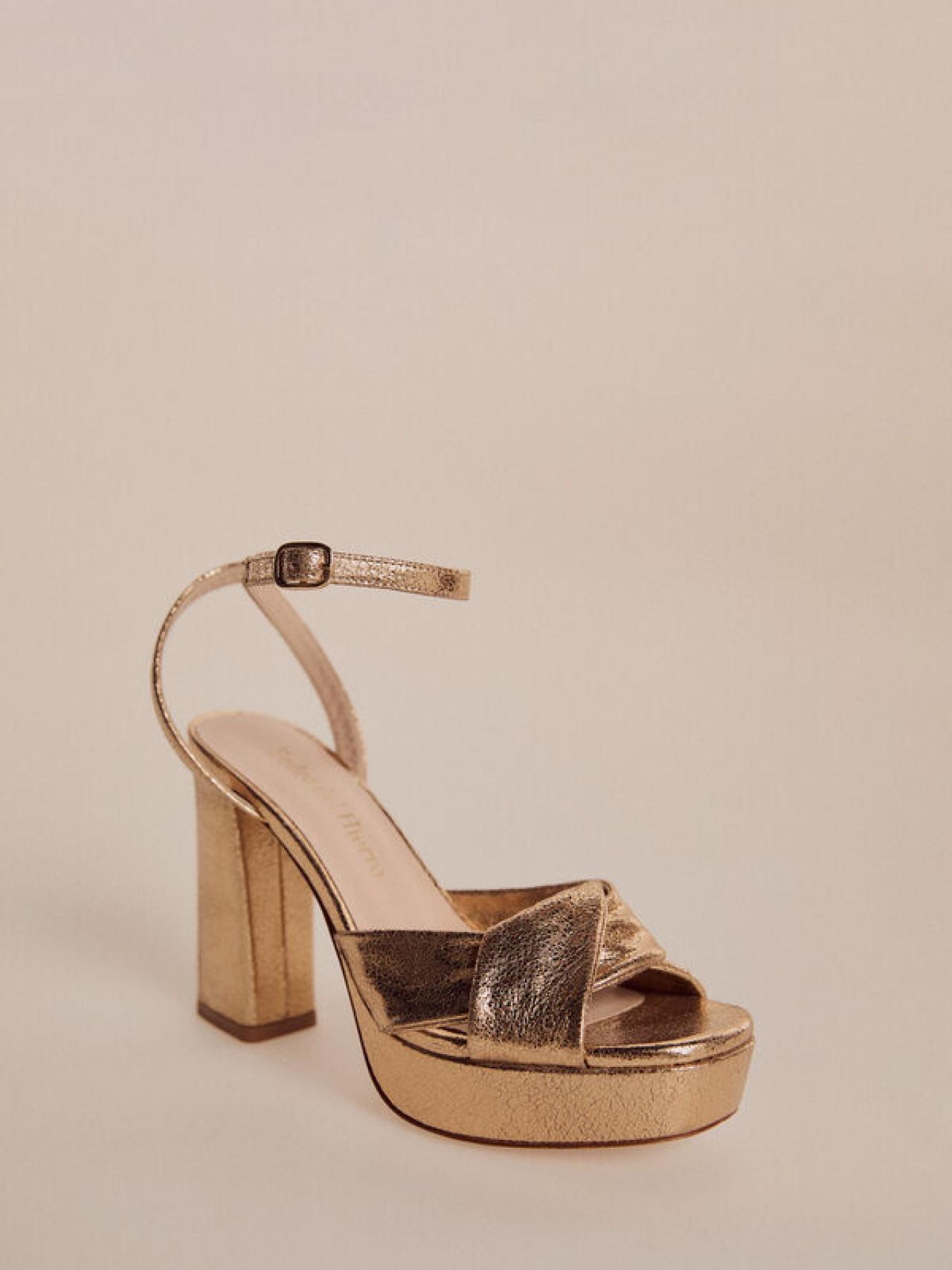 Detalles del modelo de sandalias de Pedro del Hiero.