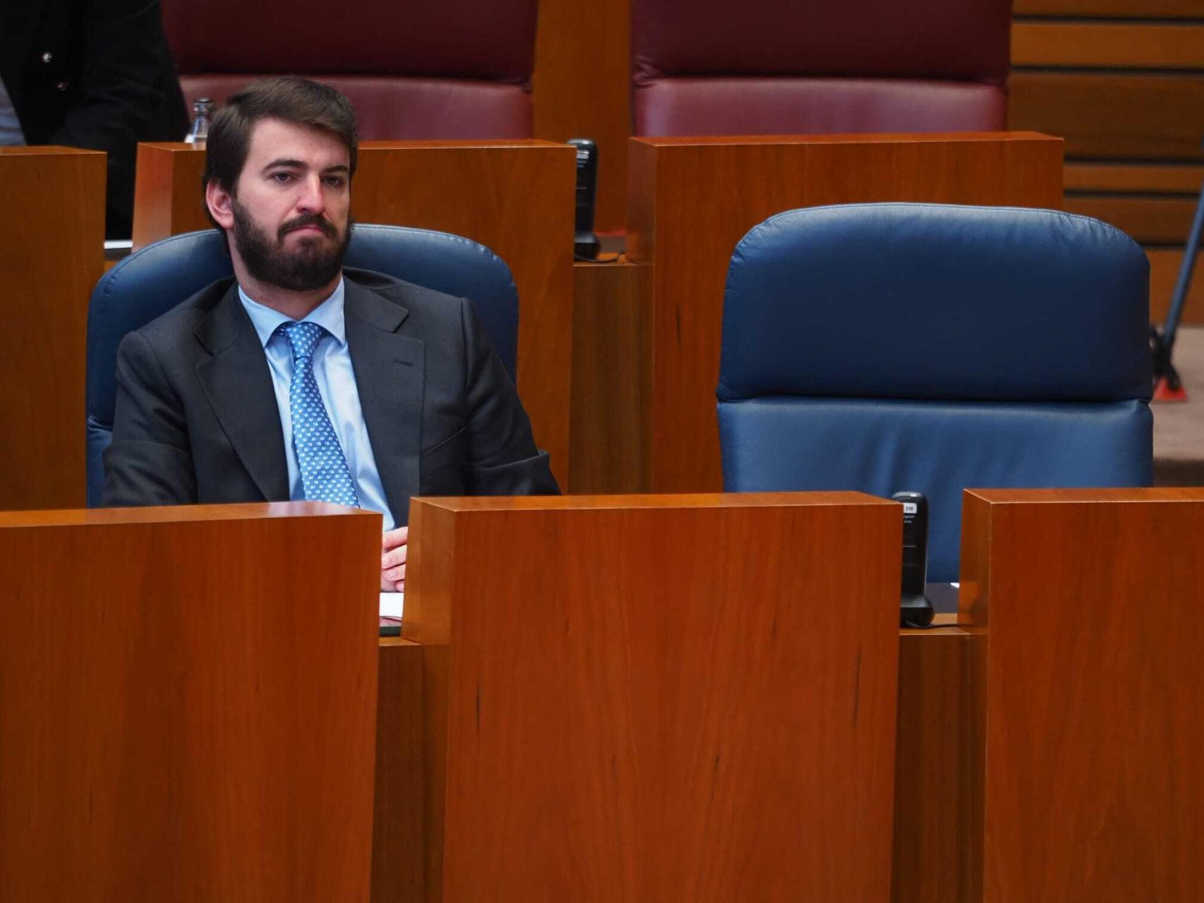 El vicepresidente de la Junta, Juan García-Gallardo, en el pleno de las Cortes de este miércoles.