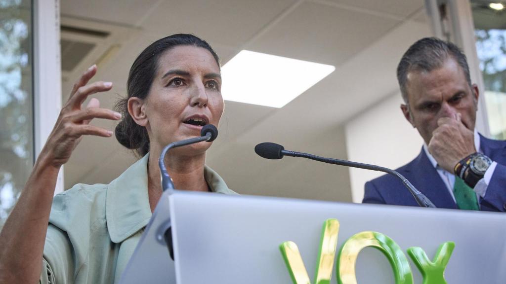 La presidenta de Vox Madrid, Rocío Monasterio, junto al líder del partido en la capital, Javier Ortega Smith.