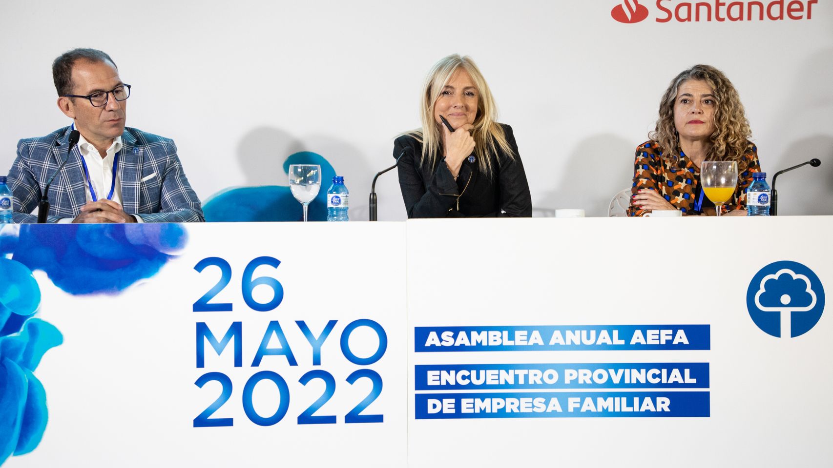 Maite Antón de AEFA demanda que las administraciones eviten las normas cruzadas.