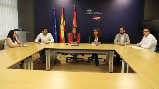 Juventudes Socialistas y PSOECyL se reúnen