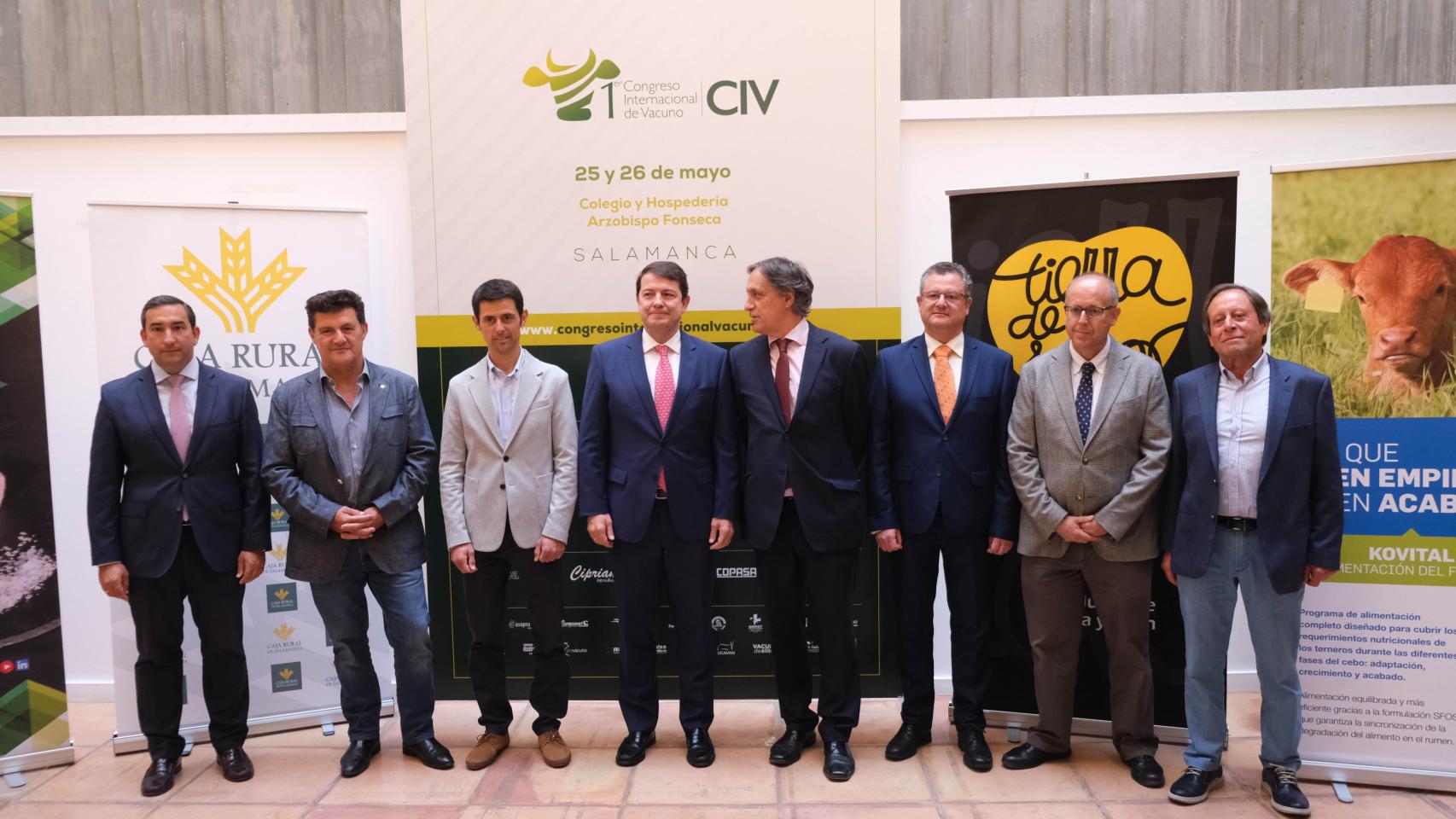 El presidente de la Junta, Alfonso Fernández Mañueco, clausura el I Congreso de Vacuno en Salamanca