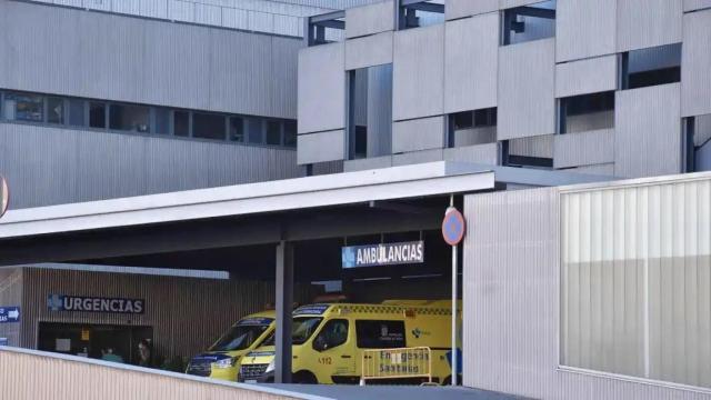 Los médicos de Urgencias del Hospital Clínico se concentran para reclamar la creación de la especialidad