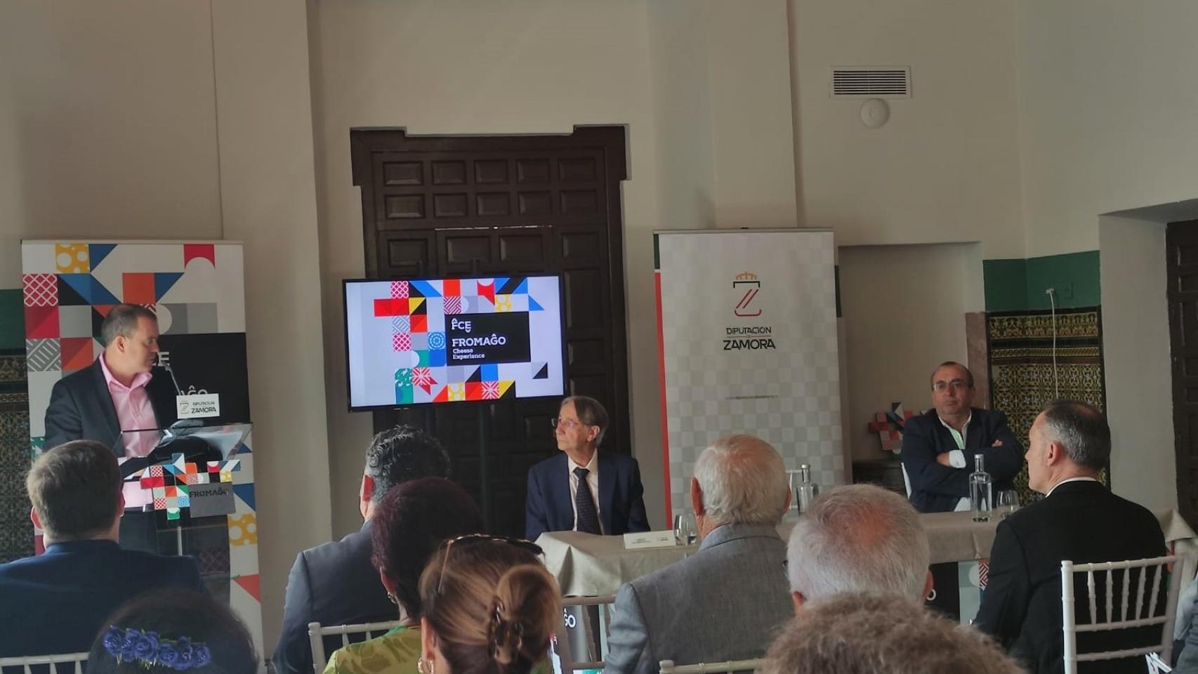 El presidente de la Diputación de Zamora, Francisco Requejo en Sevilla