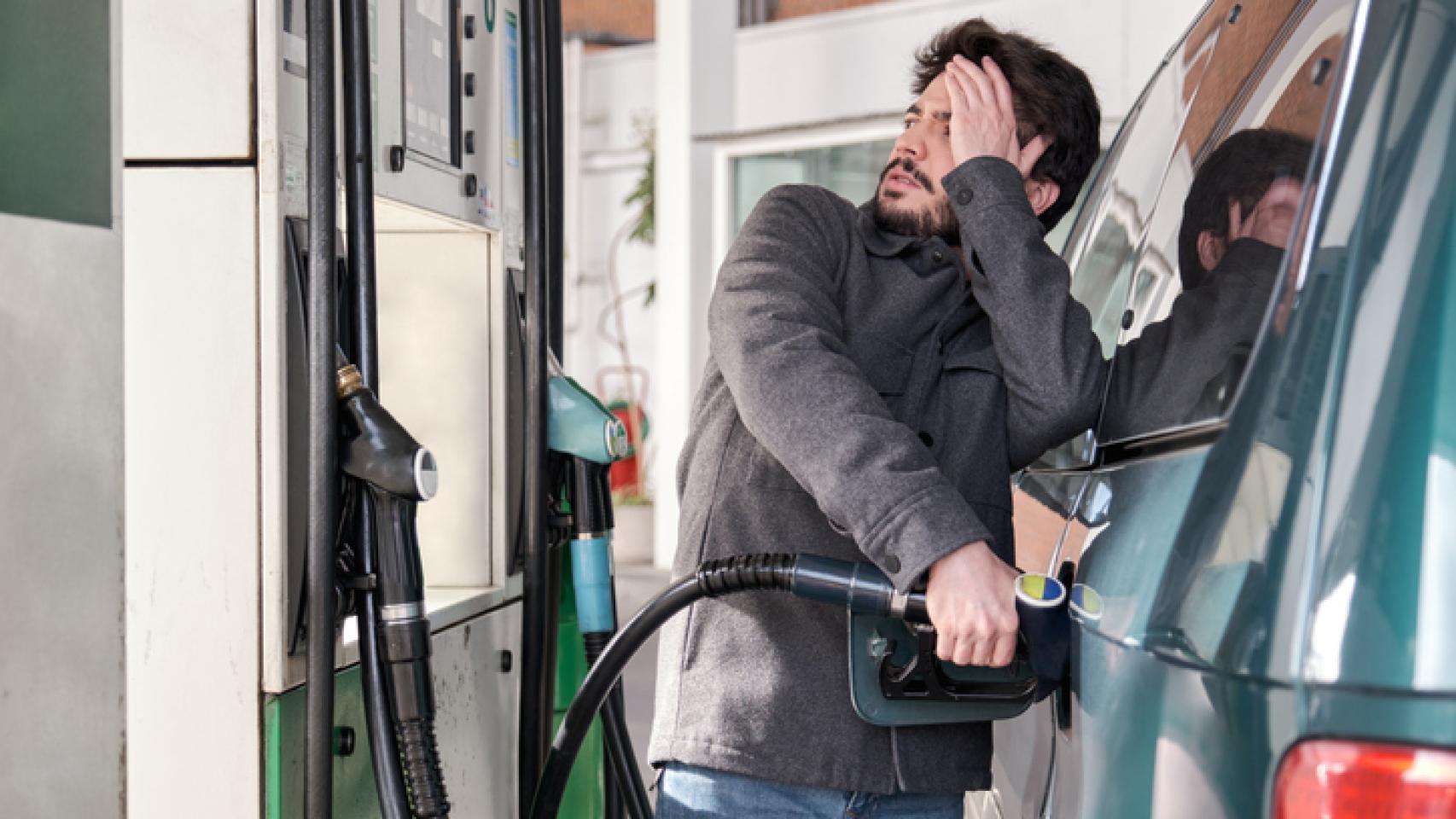Con estos consejos podrás ahorrar hasta 10 euros cada vez que llenes el depósito.
