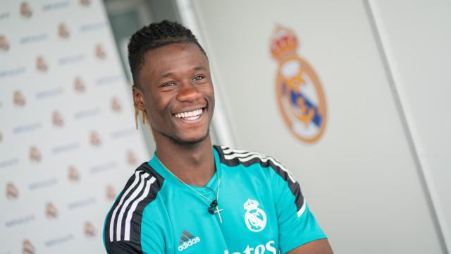 Camavinga: Vivo con mis padres y mi hermano es el peluquero de Vinicius, Benzema, Militao...