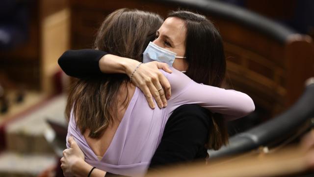 Irene Montero e Ione Belarra este jueves en el Congreso de los Diputados.
