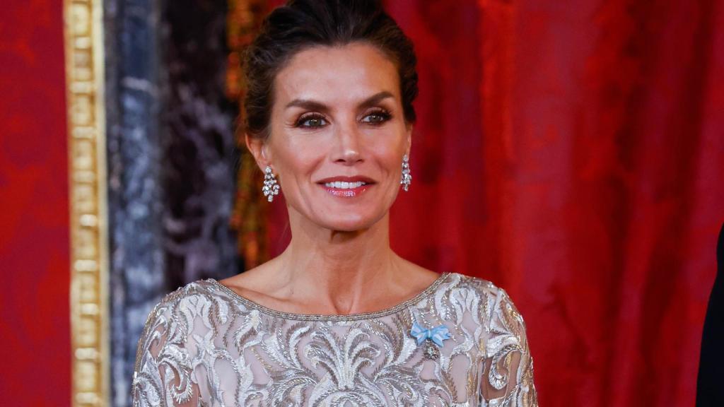 La reina Letizia durante la cena de gala con motivo de la visita del emir de Qatar.