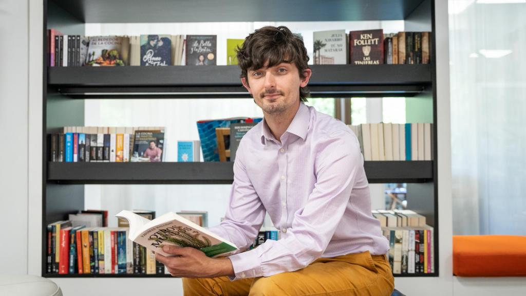 Thomas Halliday durante la entrevista.