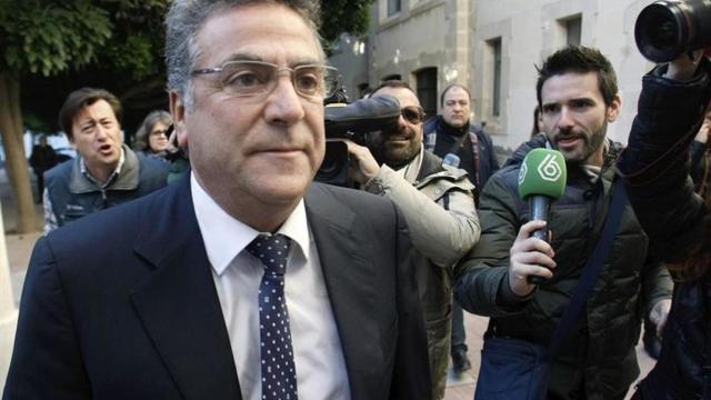 Imagen de archivo del empresario Enrique Ortiz llegando a unos juzgados.