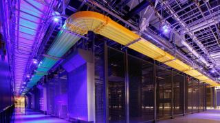 Interior de uno de los centros de datos de Equinix.