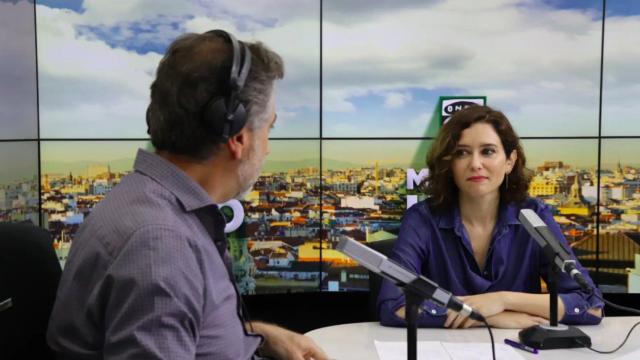 Alsina y Ayuso en la entrevista que provocó la polémica.