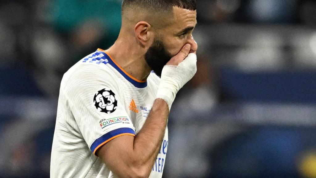 Karim Benzema, tras su gol al Liverpool anulado por el VAR