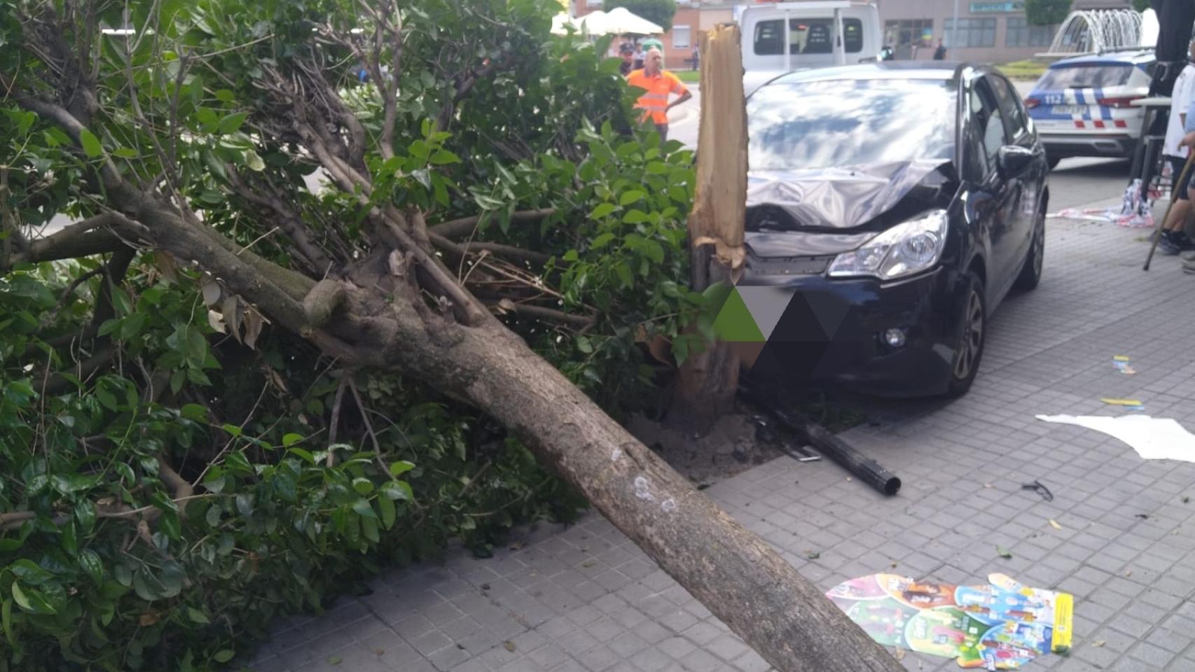 Imagen del espectacular accidente. Fotografía: Policía Local Ponferrada