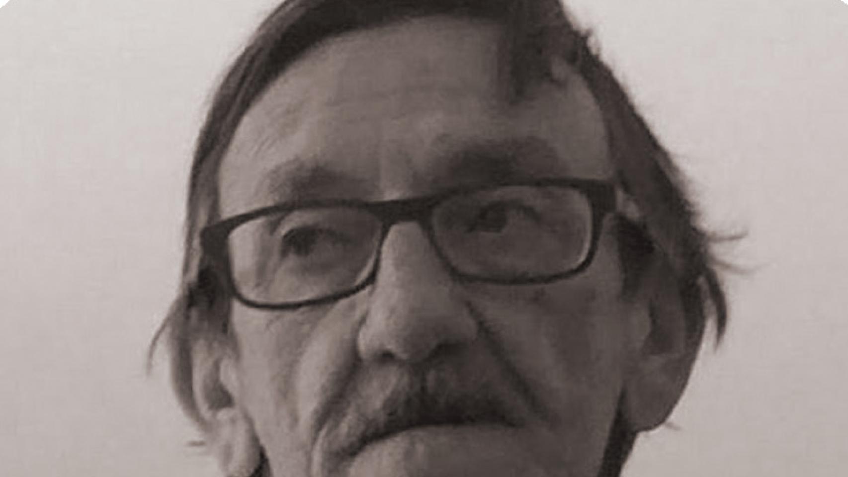 El poeta y editor Francisco Cumpián, en una imagen.