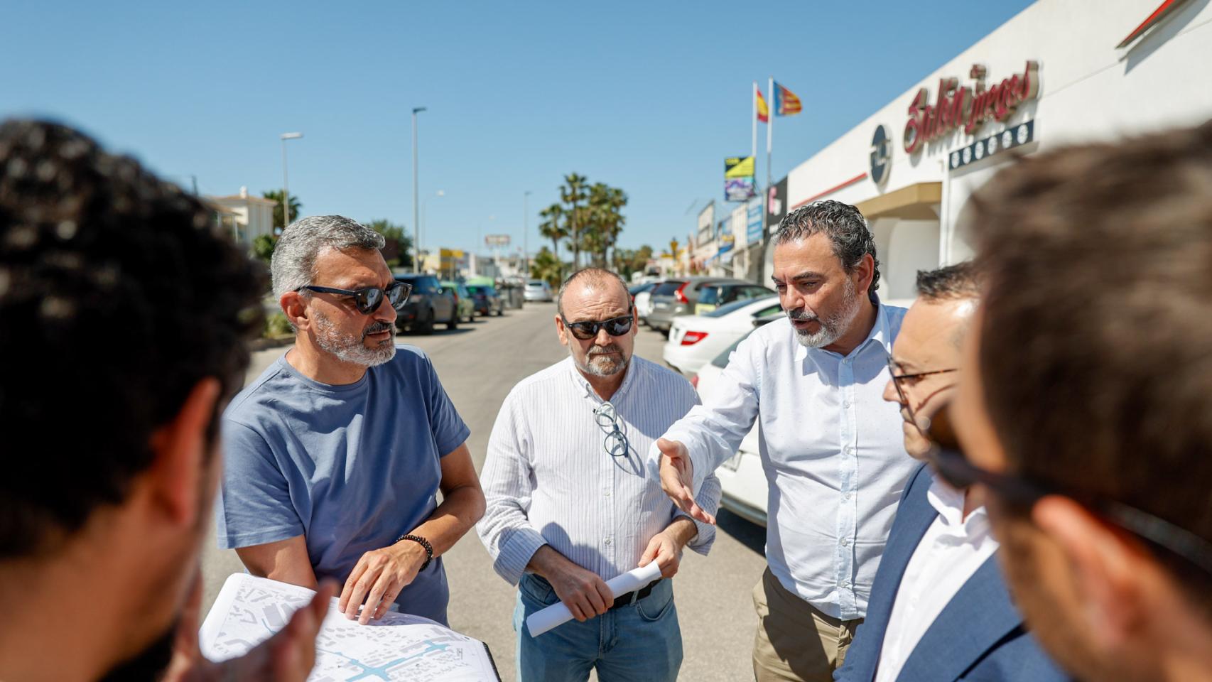 El alcalde de L’Alfàs, Vicent Arques, en el inicio las obras de la fase 2 del proyecto EDUSI.