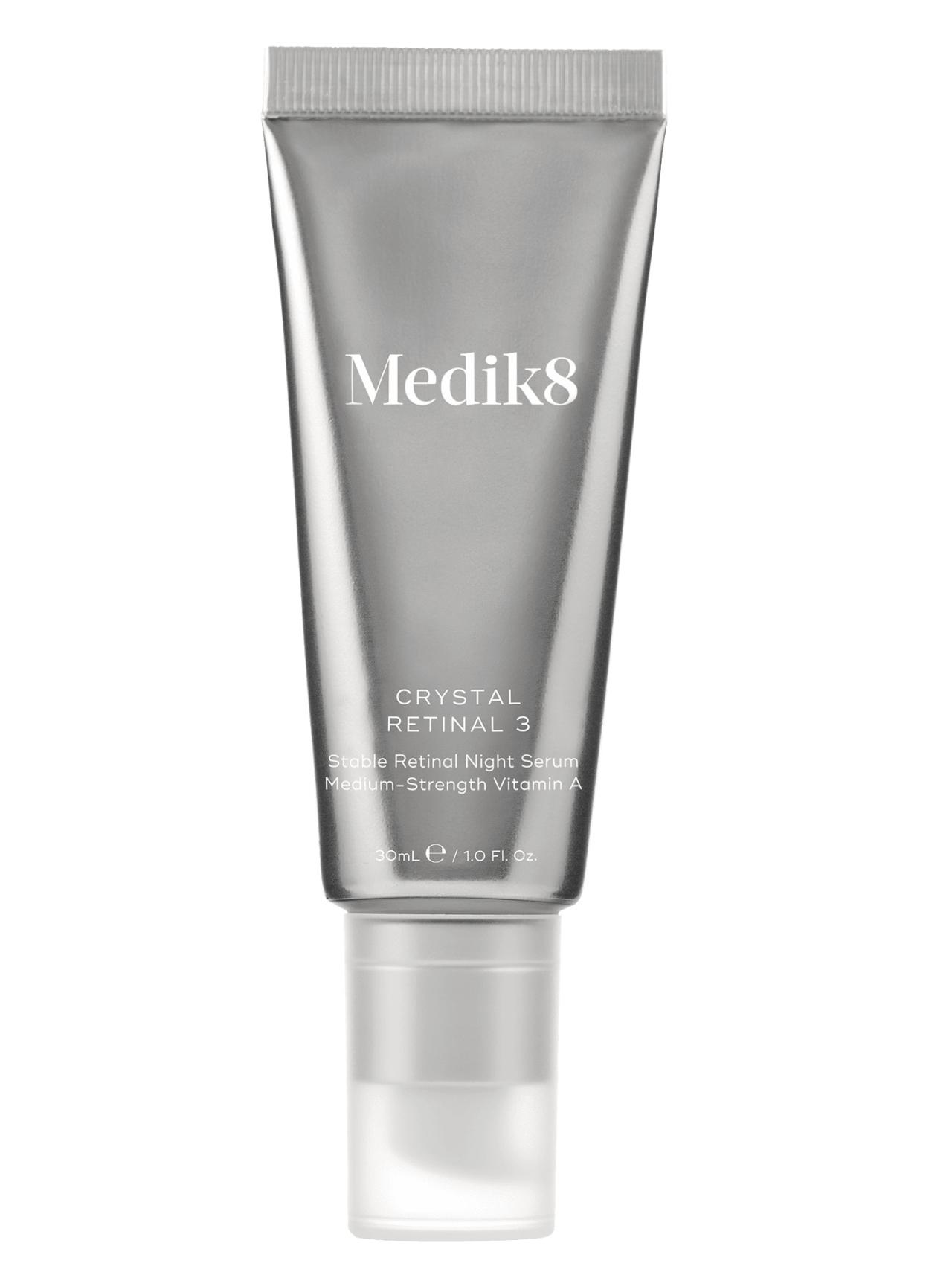 Crystal Retinal 3 de Medik8 Suero rico en retinal con un 0.03% retinaldehido encapsulado 58 € medik8.es