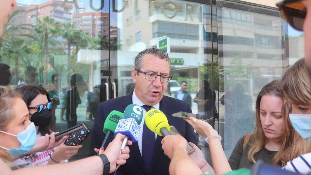 El alcalde de Benidorm, Toni Pérez, este lunes en el Centro Cultural.