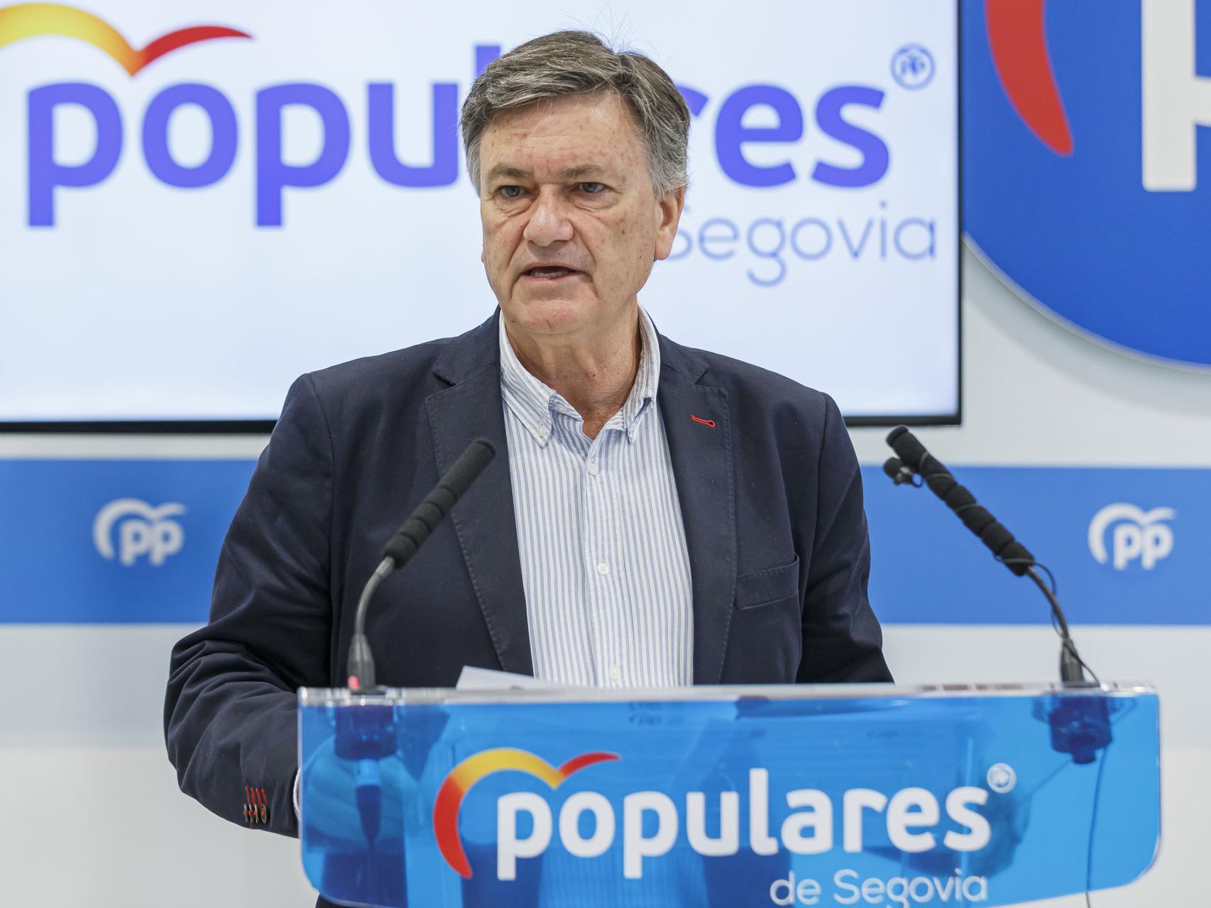 El dirigente del PPCyL, Francisco Vázquez, durante una rueda de prensa.