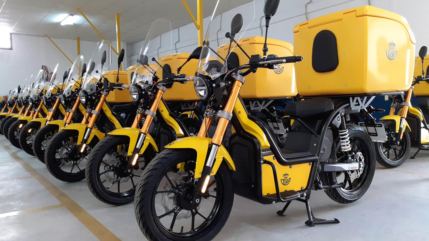 Correos incorpora 10 motos a su flota de reparto eléctrica cibersegura en la provincia de Valladolid