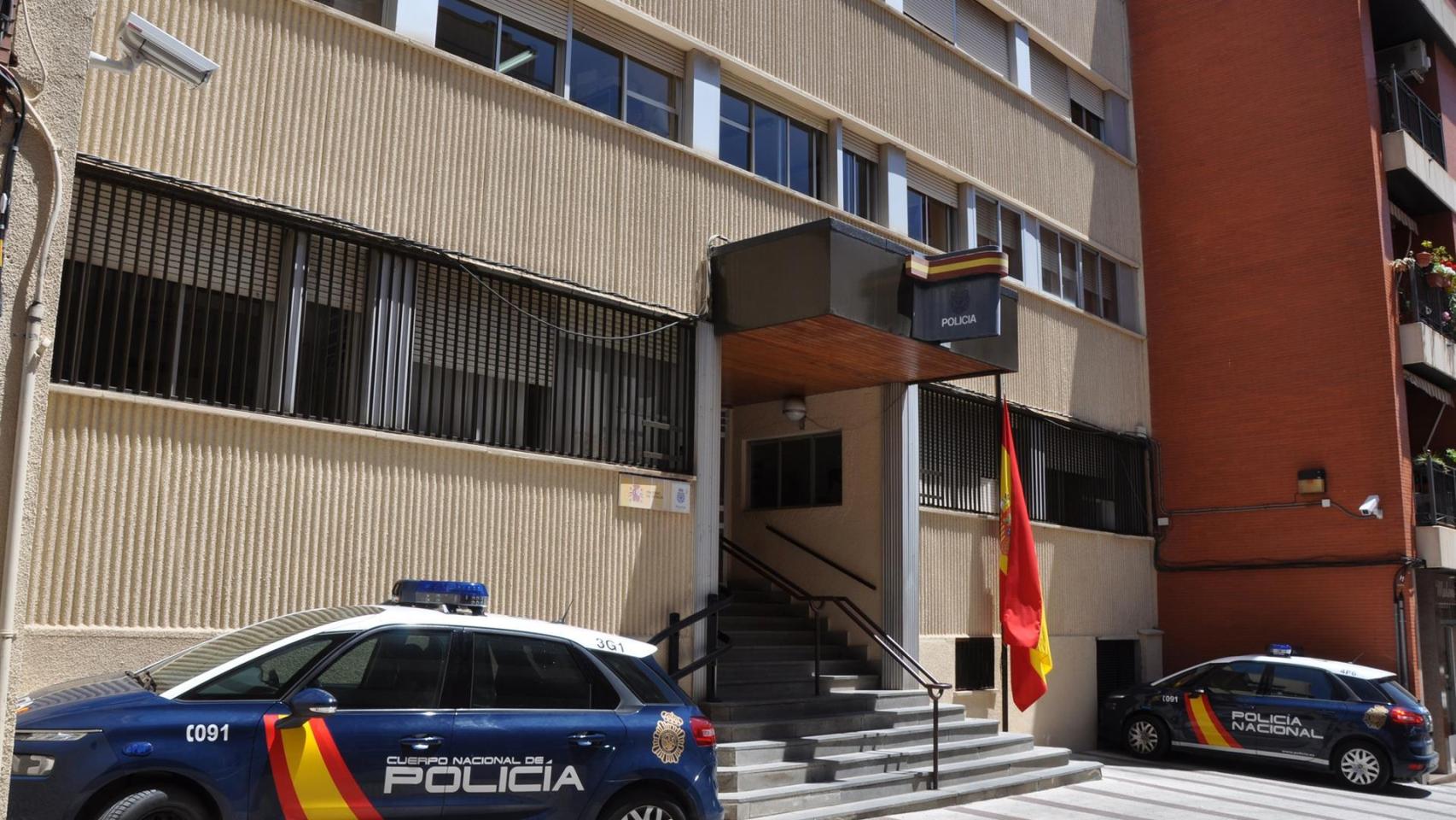 La fachada de la comisaría de la Policía Nacional en Puertollano (Ciudad Real).