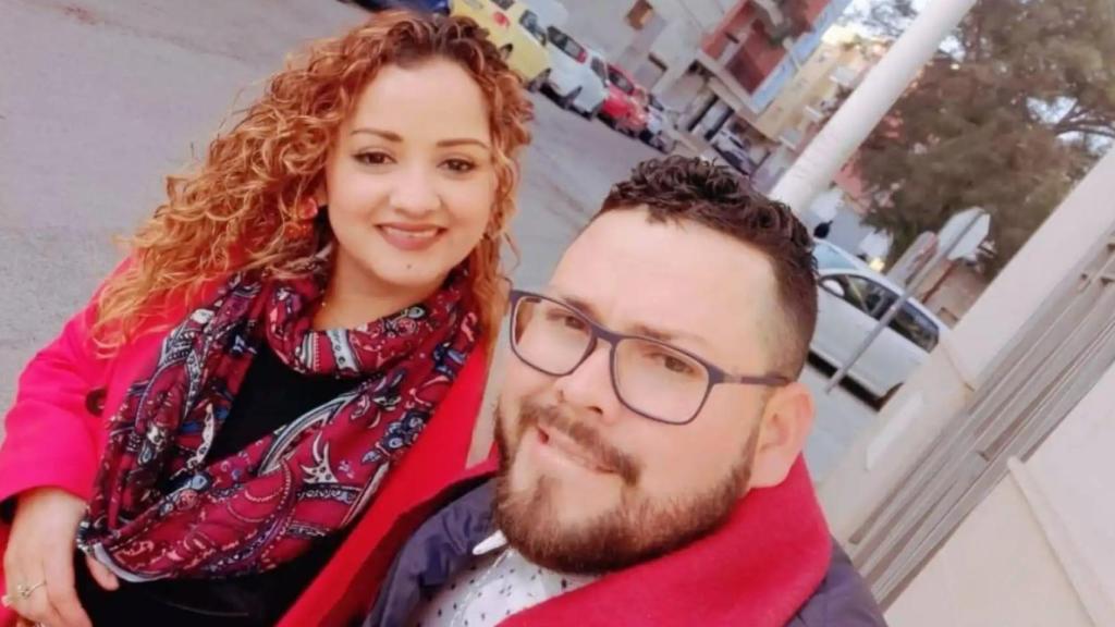 Bessy y Jesús, posando felices, el pasado febrero, en Valencia, en una imagen cedida por la familia.