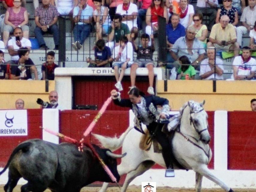 Íscar oferta la contratación de sus festejos taurinos