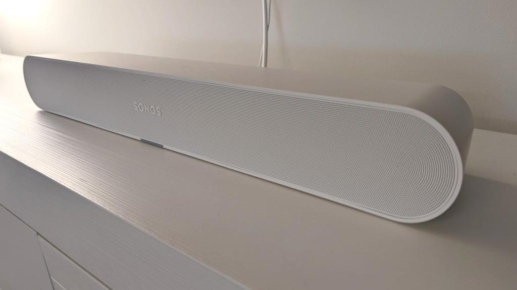 La barra de sonido Sonos Ray.